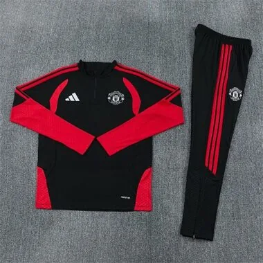 Manchester United 2026/27 Black Training Jersey