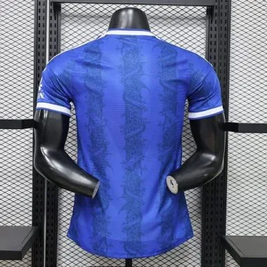 Maillot domicile des joueurs de Leicester City, saison 2026/27