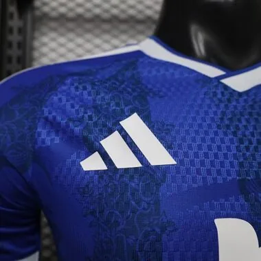 Maillot domicile des joueurs de Leicester City, saison 2026/27