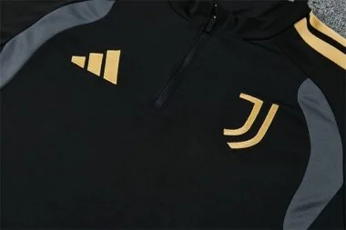 Juventus 2026/27 Black Training Jersey