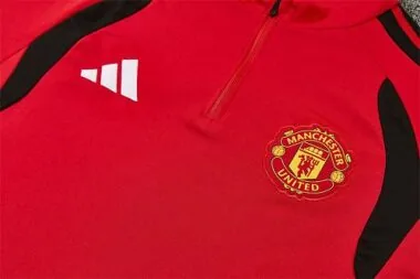 Manchester United 2026/27 Red Training Jersey