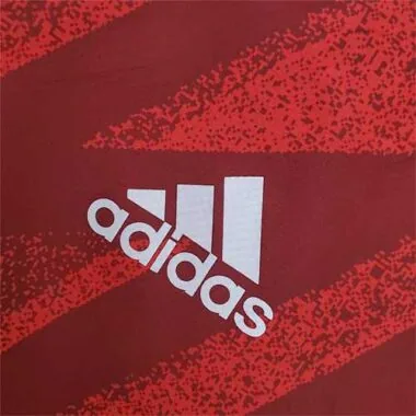 Manchester United 2021/22 Red Geometric Windbreaker