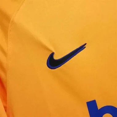22-23 Barcelona training kit