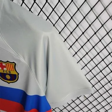 22-23 Barcelona third away