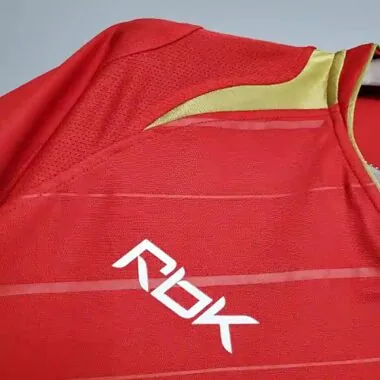05-06 Retro Liverpool Soccer Jersey Home