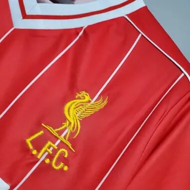 Retro Liverpool-voetbalshirt uit 1984 (thuis)