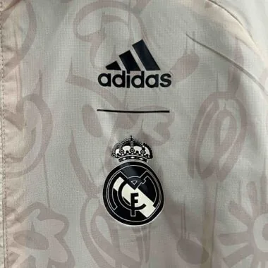 2024 Real Madrid Blue&Beige Trench Coat Reversible Windbreaker Jacket Soccer AAAAJersey Yupoo
