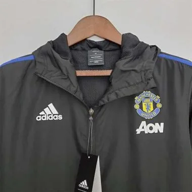 22-23 Manchester United black windbreaker