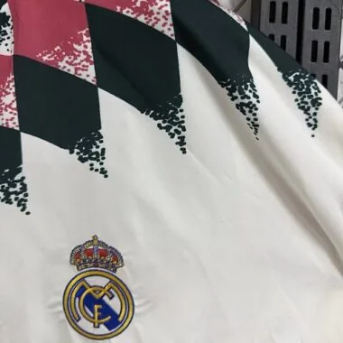 Real Madrid 2026/27 White Geometric Casual Windbreaker
