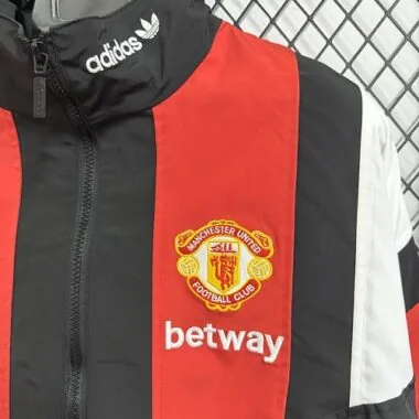 Manchester United 2026/27 Black Red EQT Casual Windbreaker